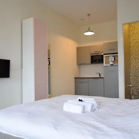 Great, Modern And Bright Studio, Close To Ndsm! *